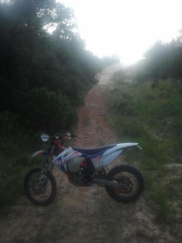 Rafer_el7's tweet photo. Buena tarde de ruteo con ella :) http://t.co/RaFg2pFcXQ