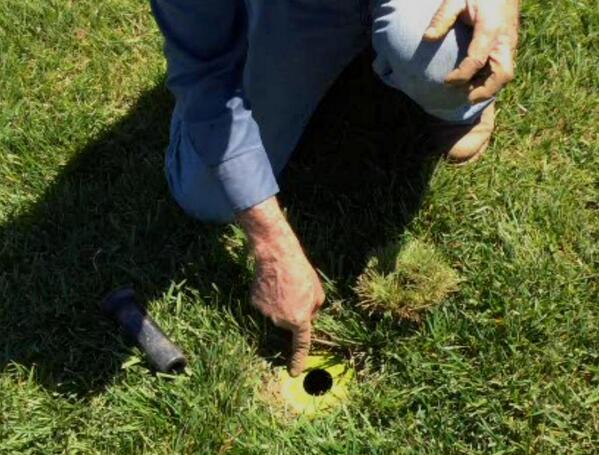 DigEnderProduct's tweet photo. Time to get the yard in shape.  See how the DigEnder simplifies sprinkler head maintenance.
https://t.co/FBfC2UHUIM http://t.co/E4YLphosfZ
