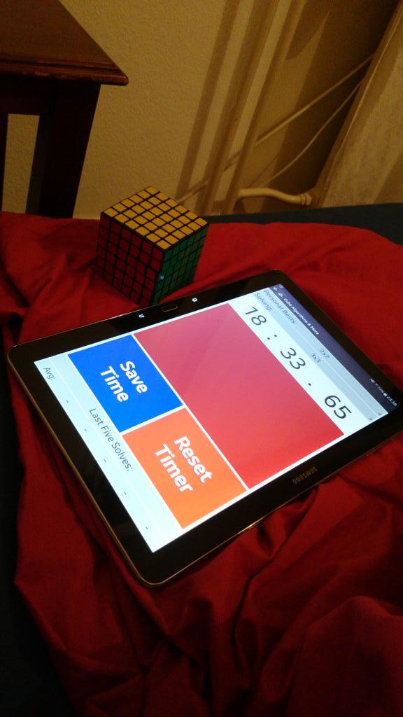 Tu0r's tweet photo. @SciF0r hier 6x6x6 18min 34 http://t.co/4kdDN3xmNB