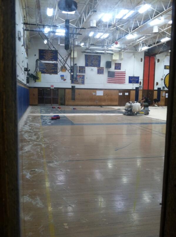 PeaseAMHS's tweet photo. The "Old Gym" is getting a New Floor. #AboutTime #MuchNeededFaceLift http://t.co/v4bzWbdzjO