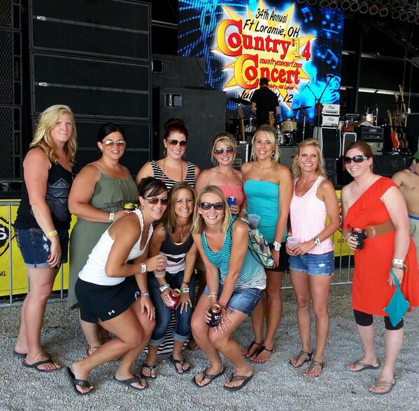 countryconcert's tweet photo. Best Saloon show? #Go #CountryConcert14 “@SandySiefring: @countryconcert Saloon lineup was awesome! http://t.co/aQI3NWEPKi”