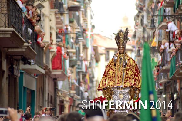Sanfermin15's tweet photo. Se acabaron las fiestas de esta gloriosa ciudad... ¡Pero #YaFaltaMenos para #SanFermin15! Y lo viviremos juntos http://t.co/qDLrLYvR5M