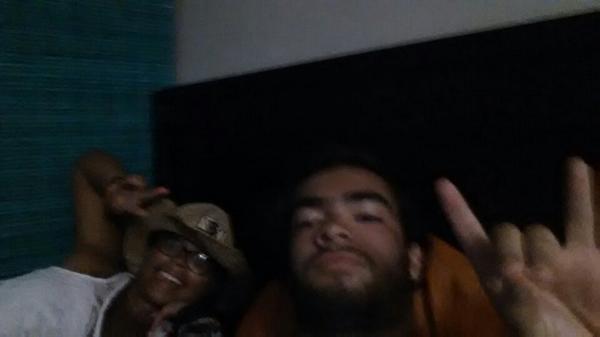 PaulinaMaria20's tweet photo. Reuniteddd con el primo (y) @dlebron33 http://t.co/OhXXAweiYQ