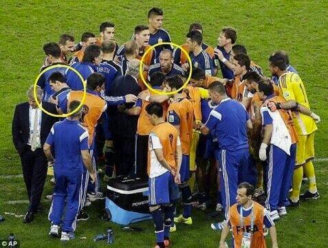 brownies25's tweet photo. Argentina kalah karena memiliki kapten yang Salah! http://t.co/O9B4S7i28G