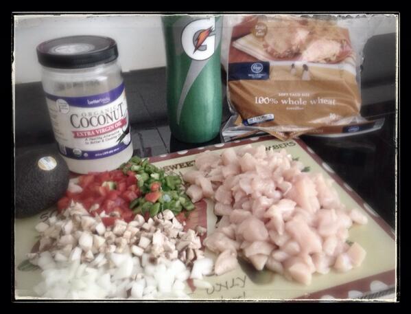 Rebels_Strength's tweet image. Home made quesadillas. Makes 3 meals for less than $15 #eatforperformance  #feedtherebs #protein #hydration