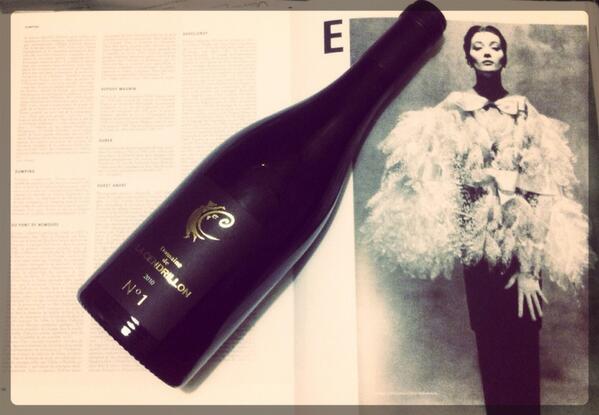 AgenceHouseOff's tweet photo. Domaine de La Cendrillon Numéro 1 #winelover #taste #fashion #frenchcode #fragrance @LeFashionPost des mots divin http://t.co/U46j3dORGU