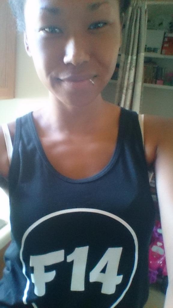 ayokrys23's tweet photo. Rockin that F14 gear #supportlocalmusic http://t.co/HMQRdde6tL