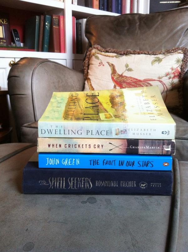 Wright2ndGrade's tweet photo. Soaking up these last few weeks of summer with some great books! Love seeing what everyone is reading- #barrowreads http://t.co/iwG4VKKtrl