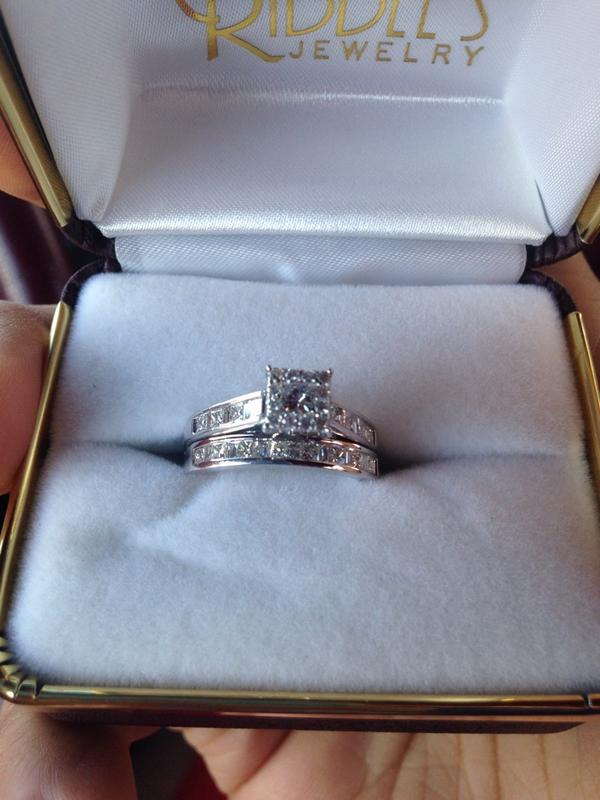 derrickdunn24's tweet photo. @kmjohnson34 got me a watch for our wedding week. I got her this. #Letsmakethisforeveranddoittogether #ILY http://t.co/IJ0saZxsVS