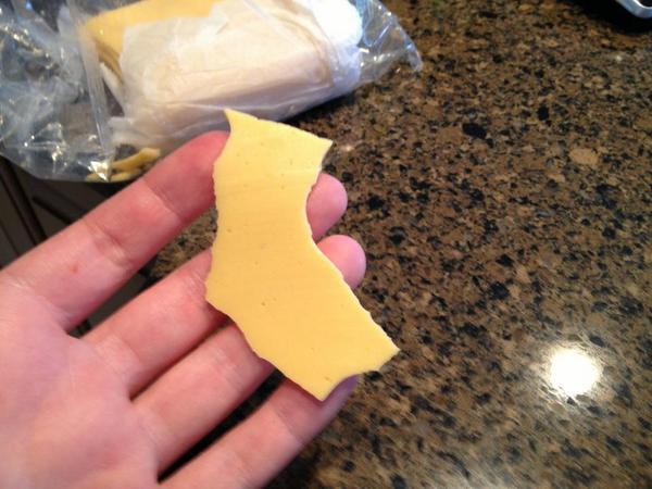 Blue_Chimney's tweet image. I ate some cheese and it looked like California. @california