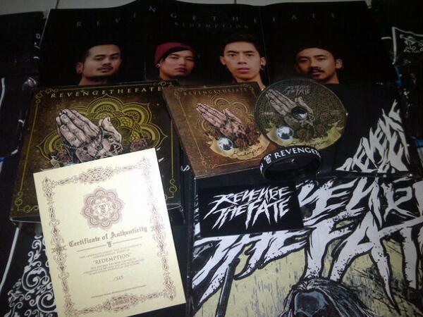 hellprint's tweet photo. cek link berikut ini utk keterangan lengkap pemesanan online paket boxset dan #LaunchingRTF https://t.co/TBMJd6eaTb http://t.co/IWuJIeJHSZ