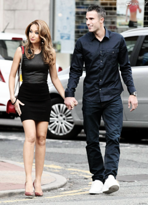 Forever United On Twitter Robin Y Bouchra Van Persie Http T Co Fufmrswmz5 Twitter