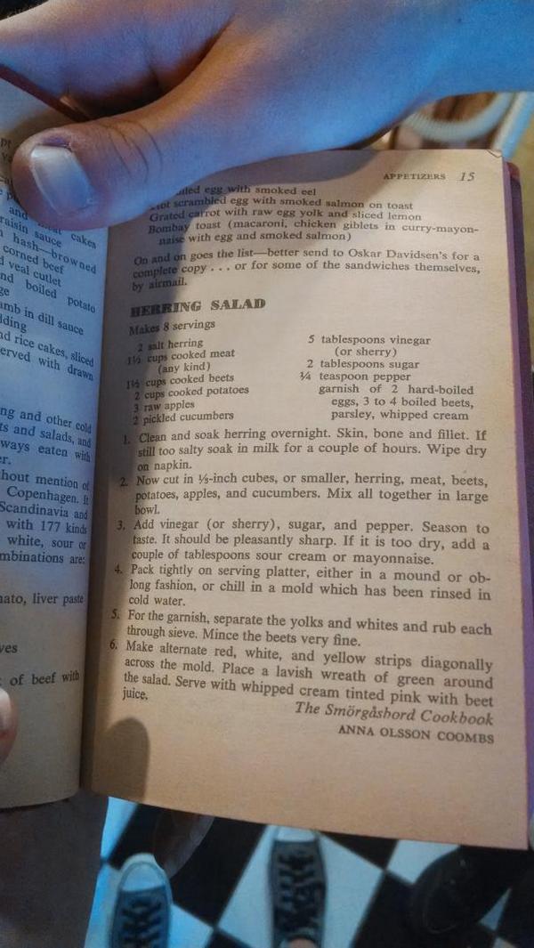 katie_brinker12's tweet image. A recipe for Herring Salad seen in a recipe book from the 1950s in the Vacuum Cleaner Museum. #neatstuff
