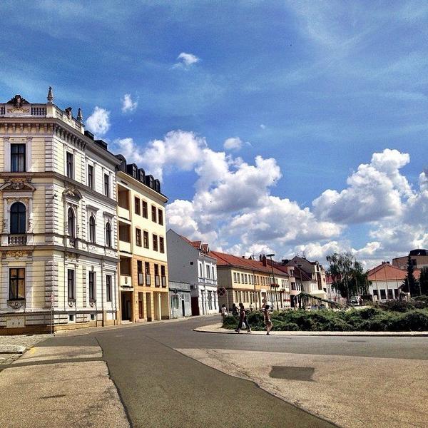 quinnfarah's tweet photo. Uherské Hradiště! (I'm having trouble pronouncing that) 🙊 #CzechRepublic #Cekoslovakia #schengen 🌍 #globetrotting http://t.co/aihcrXVxUK