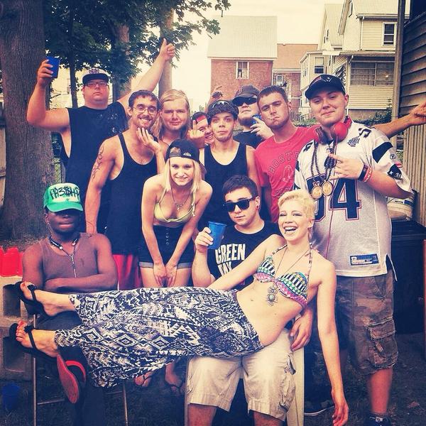 TheRealDudja's tweet photo. Epic Party Of all Proportions !! #Dudja #EpicParty #ImSoDrunkRightNow http://t.co/Q2Lm7RMqCI