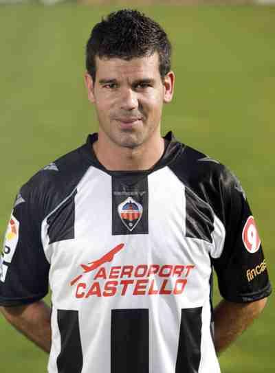 basepallaresos's tweet photo. Aquesta setmana ens visita Diego Reyes Muñoz al Campus del Club http://t.co/KKrLi2XKSZ
