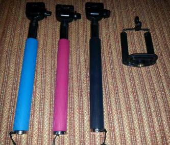 BMShop_'s tweet image. Tongsis + Holder U | available color: 3 | IDR 90.000 | SMS 088218598557 / pin:315E54B8