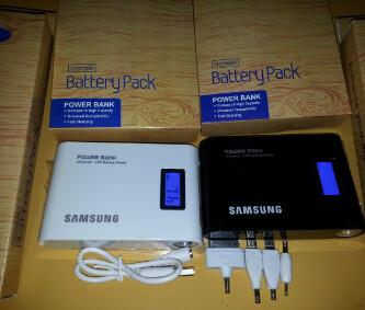 BMShop_'s tweet image. Powerbank Samsung | 12.000mAh | IDR 230.000 | SMS 088218598557 / pin:315E54B8
