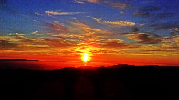 cccxcycling's tweet photo. Mt. Hamilton was so perfect yesterday for a spin. Cloud cover made for extra amazing scenery and spectacular sunset. http://t.co/F4ultPnFch