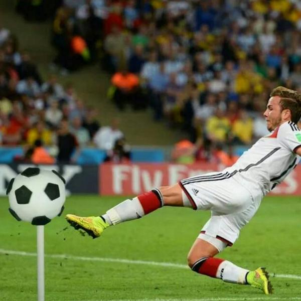 cakepoprush's tweet photo. There go the Nazis #WorldCup #WorldCupFinal http://t.co/OxaMgrsl4u