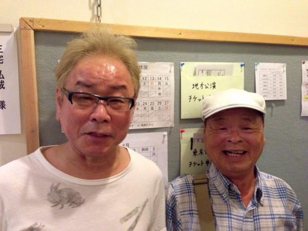 三宅弘城 ボクの二人のお父さん 左が鎌塚アカシの父 フリオことベンガルさん 右が三宅弘城の父 肇さん Http T Co Rkve5sk1uc