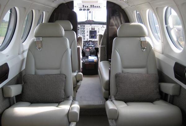 GriffingFlying's tweet image. @GriffingFlying Service King Air.