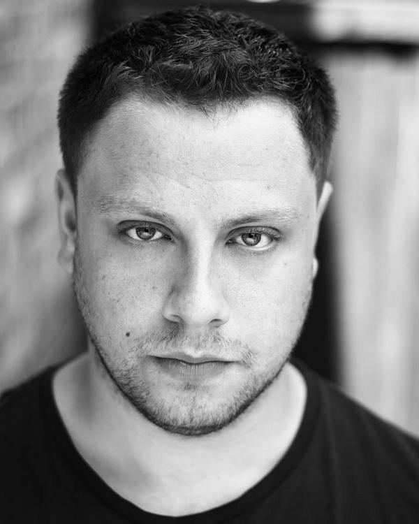 ALoveHeadshots's tweet image. Lovely shots of @probson15 taken today. alishialoveheadshots.com