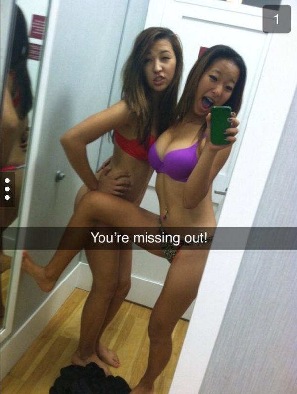 ChatLeaked's tweet photo. If you haven't hit follow yet then..... http://t.co/0NPwQedk2C