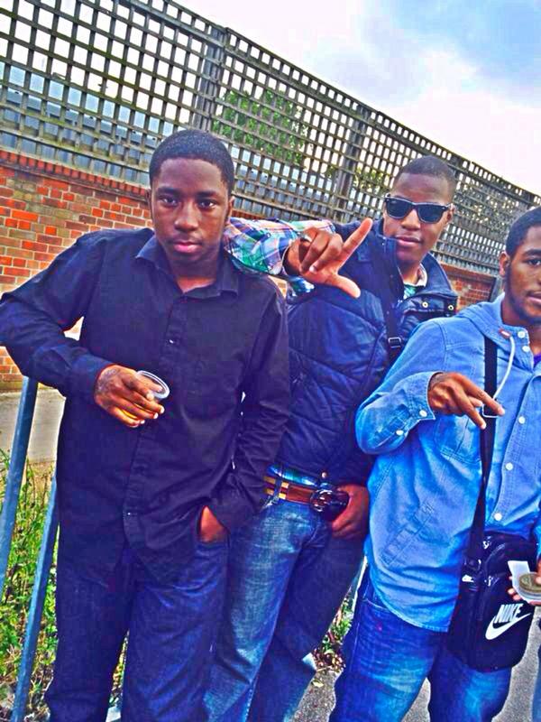 leroybrownOTM's tweet photo. Yh das my homeboy waduupp!!!👊 http://t.co/LfcVM1sQ7Y