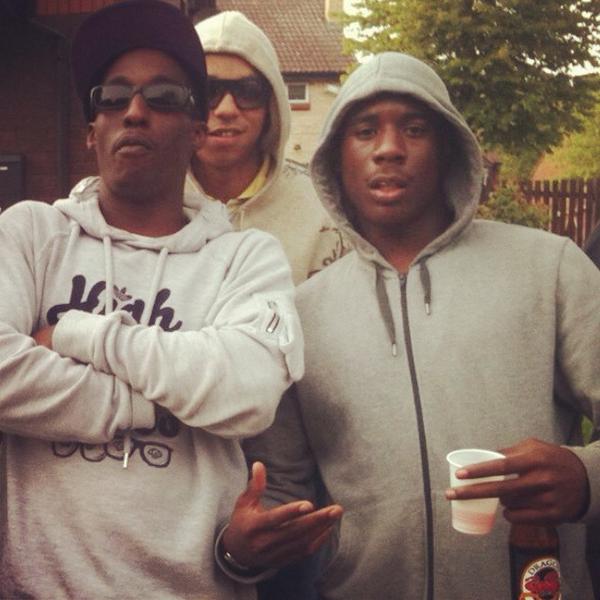 shadowlawtugz's tweet photo. Actually missed u mate cant be dealing wiv kidda in da bing n u on holiday 504Life @aztek504 FREE kidda http://t.co/0uGNJ2tqiU