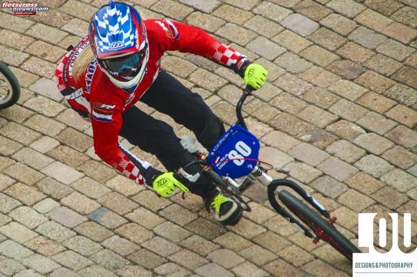 MaureenStruijk's tweet photo. Jaja, over ongeveer n weekje is t zover, wereldkampioenschap fietscross ! ✌️✊ http://t.co/nRqR7DEOHO