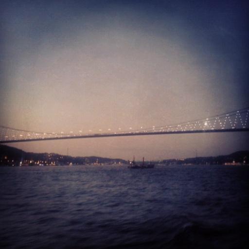 #EnSevdiğimSarkıSozu 
 #YarınOkulVarDeseler #TümHayallerGerçekOlsa 
#takipedenitakipederim 
#KacakGelinler