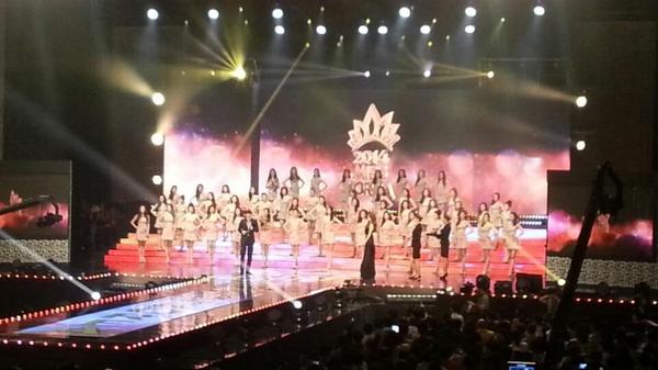 vision5003's tweet image. 미스코리아 본선 대회중~~
올링픽공원 올림픽홀에서~~
미스코리아 본선 진출자분들 선전하세요

비젼엔터프라이즈  직원들과
1636  한글전화번호 화이팅! 😄😀💖👍