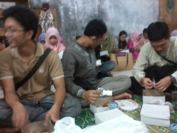 #buberValplast09 <a href="/EnoSukaton/">Ainu Zuhad S</a> <a href="/ditonoegroho/">Yuliadi Nugroho</a> <a href="/itapdipta/">drg. Pradipta Atmokotomo</a> <a href="/GAMAPROKG/">GAMAPRO FKG UGM 2014</a>