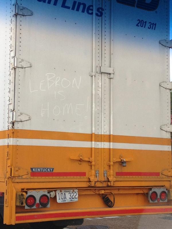 jenboo10's tweet photo. Saw this on the back of an 18 wheeler driving to work this morning...#lonesomedriver http://t.co/md2pg6WAXX