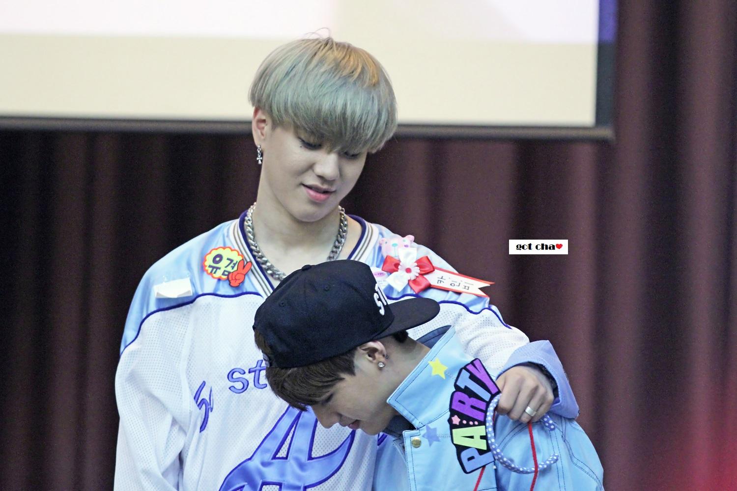 BslfXtgCEAIC74L.jpg:large