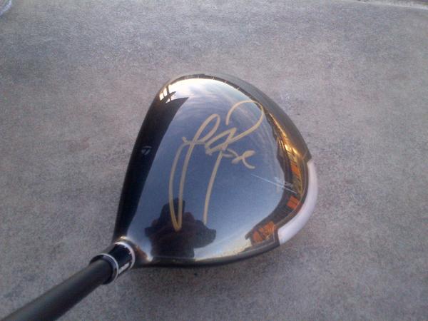 We are giving away one signed <a href="/JustinRose99/">Justin ROSE</a> #SLDR 9.5 on 10* driver, with his Matrix Black Tie shaft and Lamkin grip