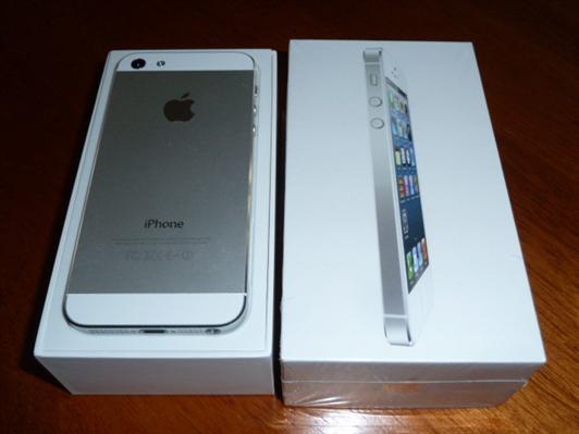 PremiosPorRT's tweet photo. ¡Nuevo sorteo! iPhone 5 blanco. ¡Para participar da RT y síguenos! http://t.co/S7ADD6UJ5g