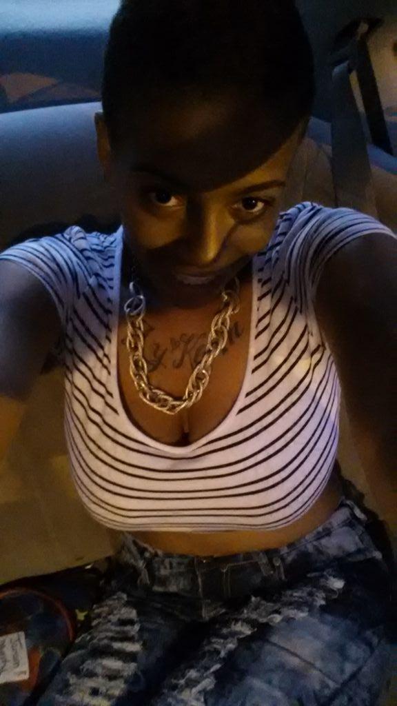 KeemIsMyHeart's tweet photo. Out and shit 💨 http://t.co/JCNExc6Jx8
