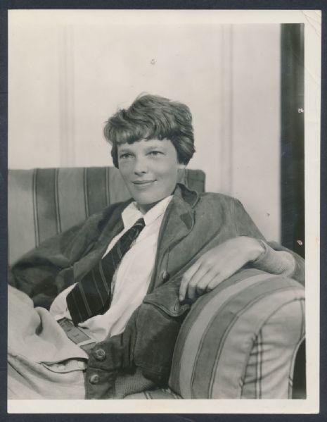 RMYAuctions's tweet photo. 1931 #Amelia #Earhart, Silver Gelatin Photo of Young #Aviation Hero - See more at: http://t.co/PYVZb5sDja http://t.co/j8quyo09iK