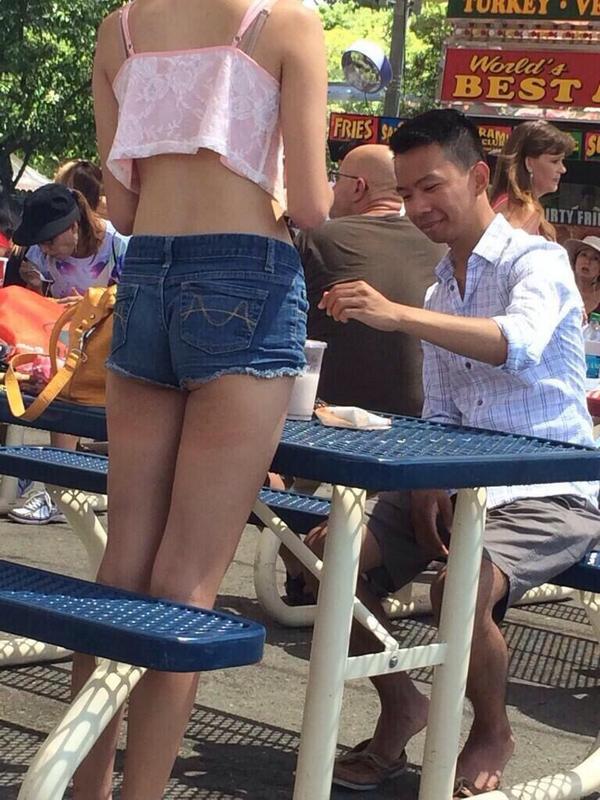 PDVClothing's tweet photo. CANT TRUST THESE HOES BRUH http://t.co/USpirXlhL5