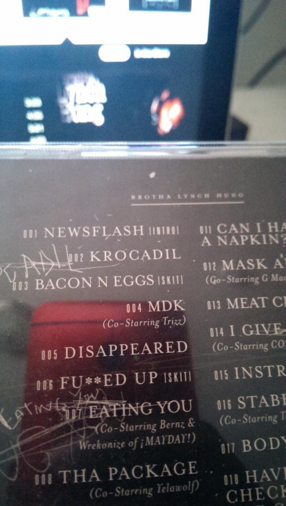 Tr1zz's tweet photo. A lot of niggas ain't did this. I did. I'm on some shit in stores. #Mannibalector http://t.co/DpIZPuI7Kz