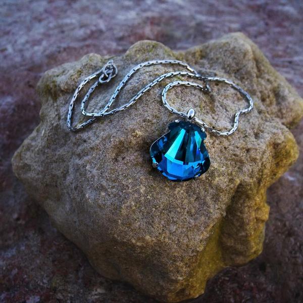 _cocomango's tweet image. Espectacular colgante con concha de #swarovski #jewelry #fashion #fashionblogger