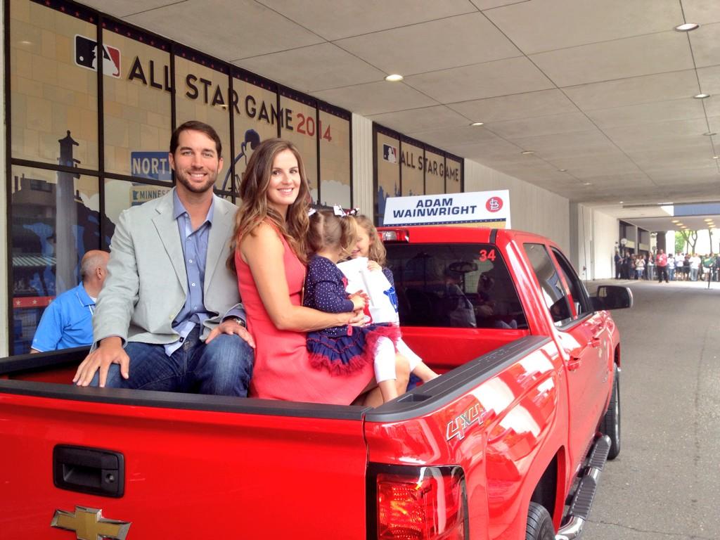 Adam Wainwright Wiki 2023 - Girlfriend, Salary, Tattoo, Cars