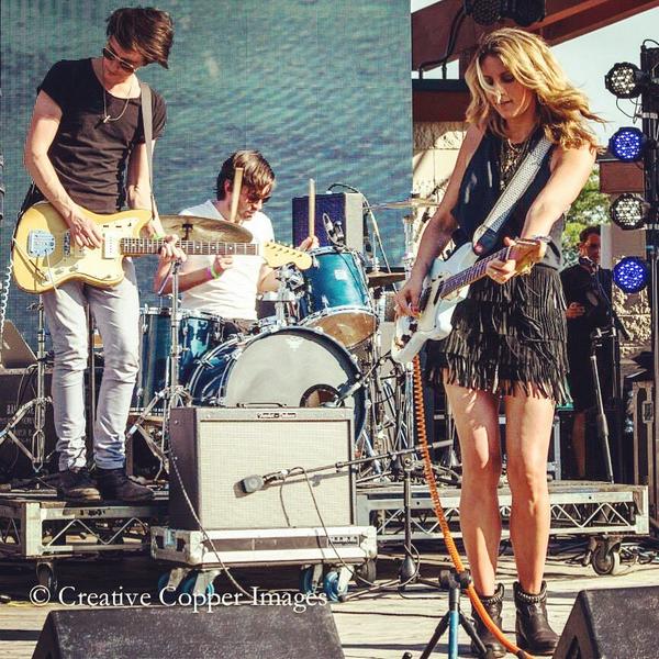 blondfire's tweet photo. Rock vibes @KelohaFestival!! Awesome pic by @CreativeCopper1! 😘👍 http://t.co/0ltgAegwhg