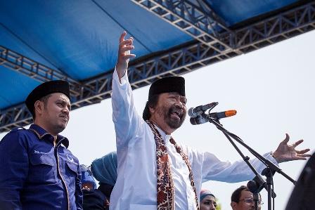adityawilly's tweet photo. Orator Ulung dengan politik gagasan untuk restorasi Indonesia, HBD Bung Surya Paloh cc @NasDem http://t.co/haoCkIxOkH