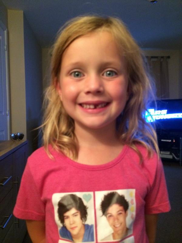 Cat2801's tweet image. Lola will have no teeth left soon #gappy #pulledout