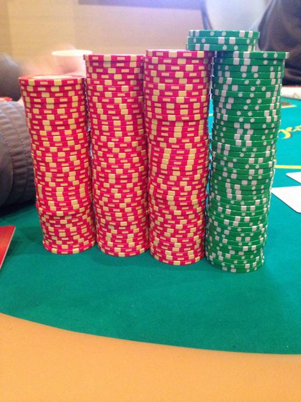 Ndam8907's tweet photo. Wouldn't you rather be playing 5-10 tan sitting at work!!! http://t.co/p0BJ6fHhPt
