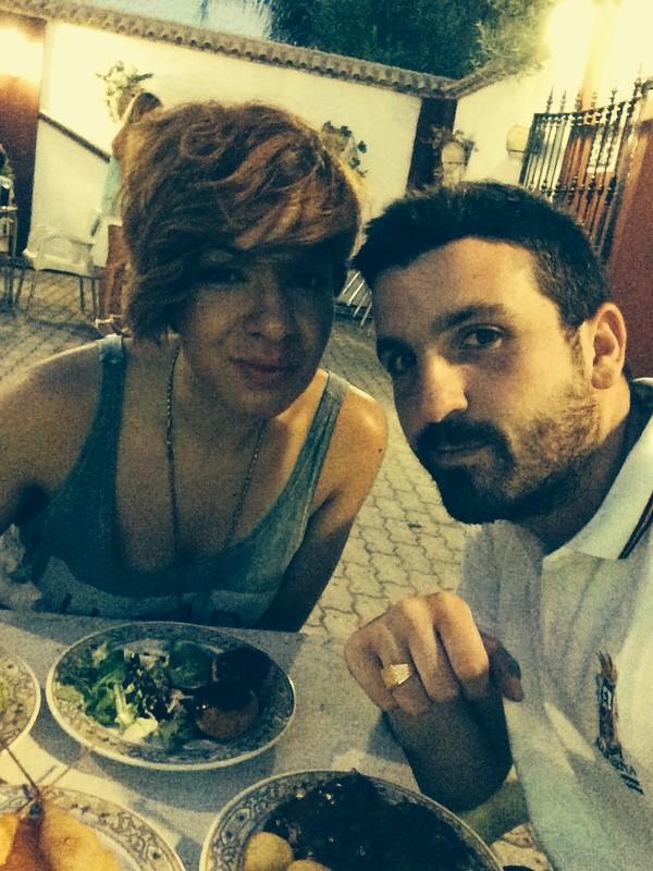 ConchaSR4's tweet photo. Con @Acuatro4 de cenita x utrera!! http://t.co/GBOciKPoE6