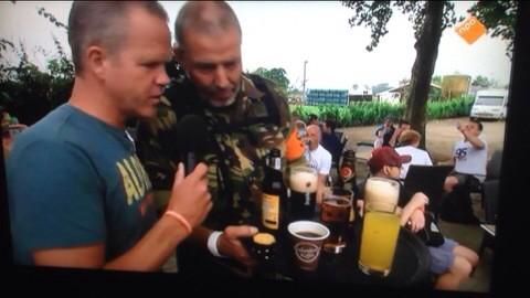 <a href="/e_hulzebosch/">Erik Hulzebosch</a> aan de #BeukenhorstKoffie tijdens #nijmeegsevierdaagse